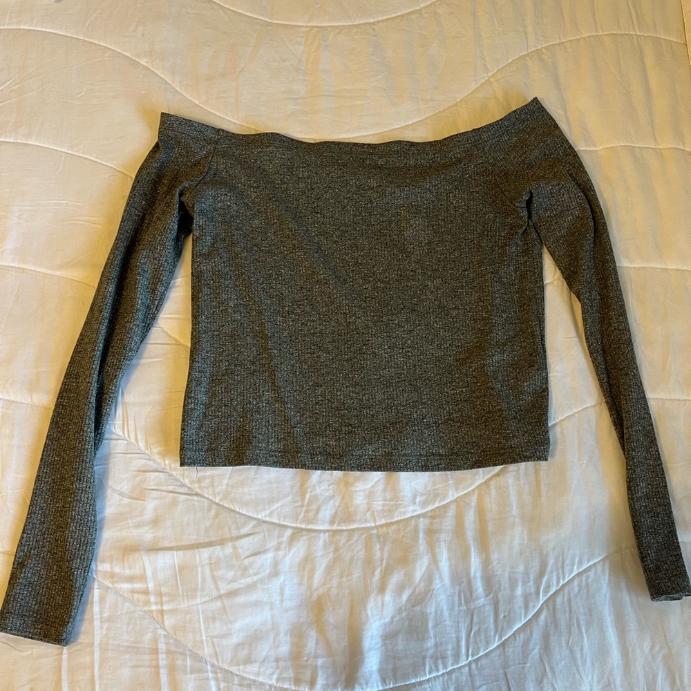 Grey Off the Shoulder Long Sleeve Crop Top